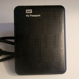 Western Digital  My Passport Ultra External Hard Drive  1TB USB 3.0 Auto Back up